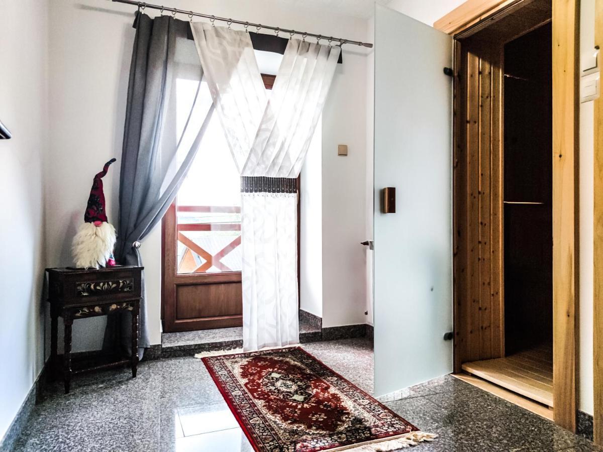 Szostak Apartament Banska Nizna Luaran gambar